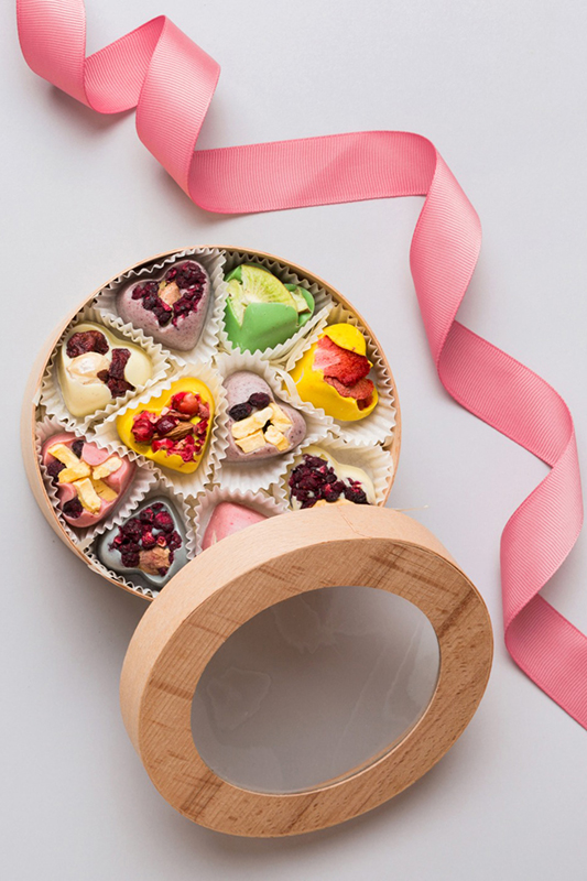 Round Wooden Chocolate Box