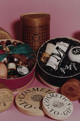 Round Cosmetics Boxes